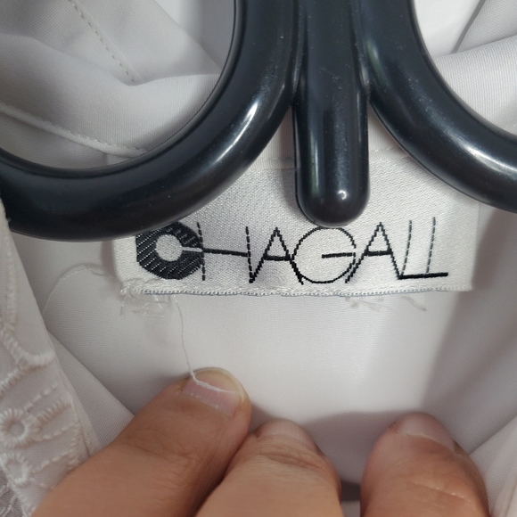 Vintage white button down shirt with embroidery - Picture 8 of 14